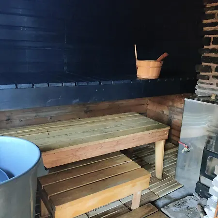 Ivalo Northern Lights Riverfront Lapland Sauna Hot Tub Near Airport Chalet *