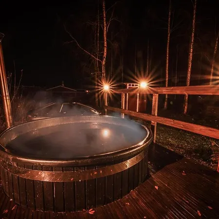 Ivalo Northern Lights Riverfront Lapland Sauna Hot Tub Near Airport Chalet *