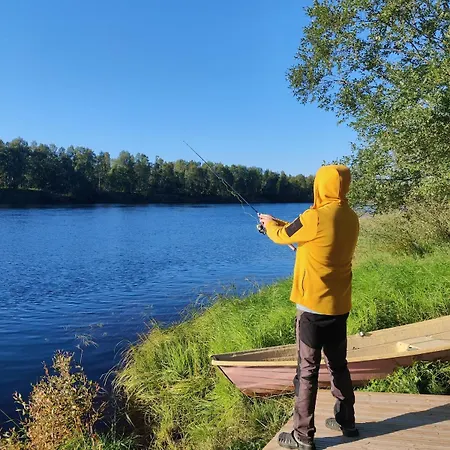 Chalet Ivalo Northern Lights Riverfront Lapland Sauna Hot Tub Near Airport Inari
