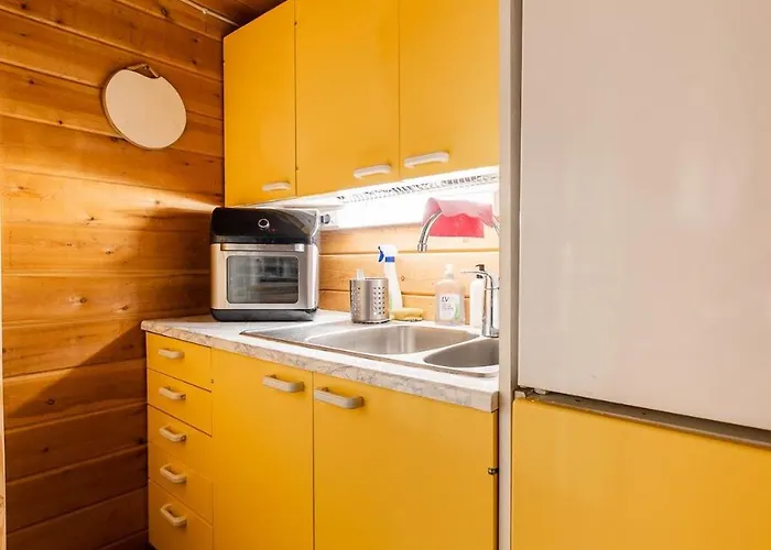 Ivalo Northern Lights Riverfront Lapland Sauna Hot Tub Near Airport Инари