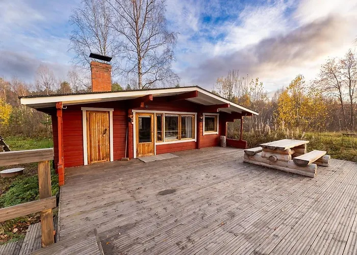 Ivalo Northern Lights Riverfront Lapland Sauna Hot Tub Near Airport *