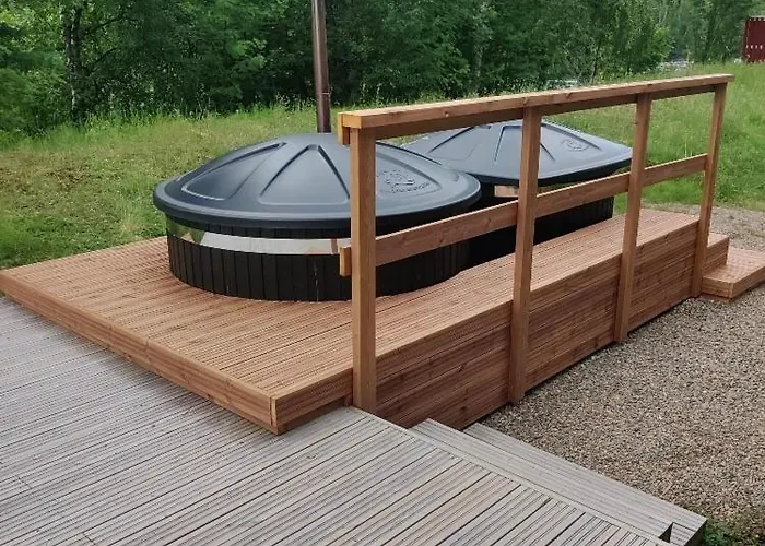 Ivalo Northern Lights Riverfront Lapland Sauna Hot Tub Near Airport Инари