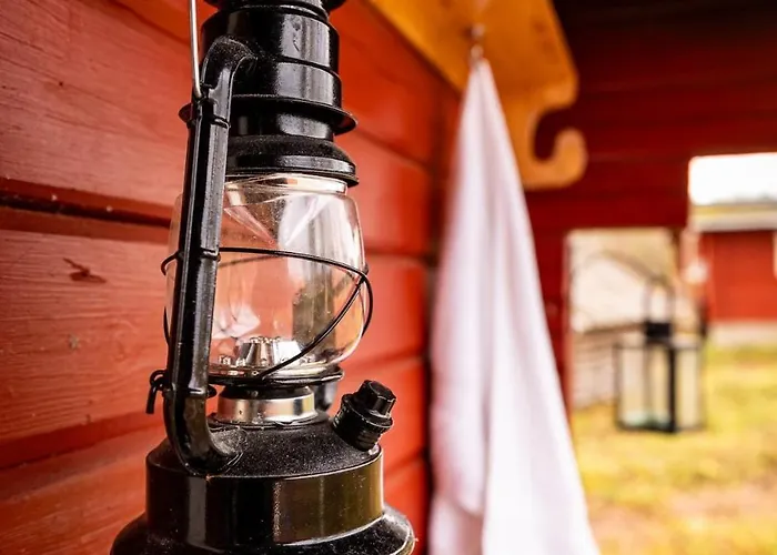 Шале Ivalo Northern Lights Riverfront Lapland Sauna Hot Tub Near Airport *