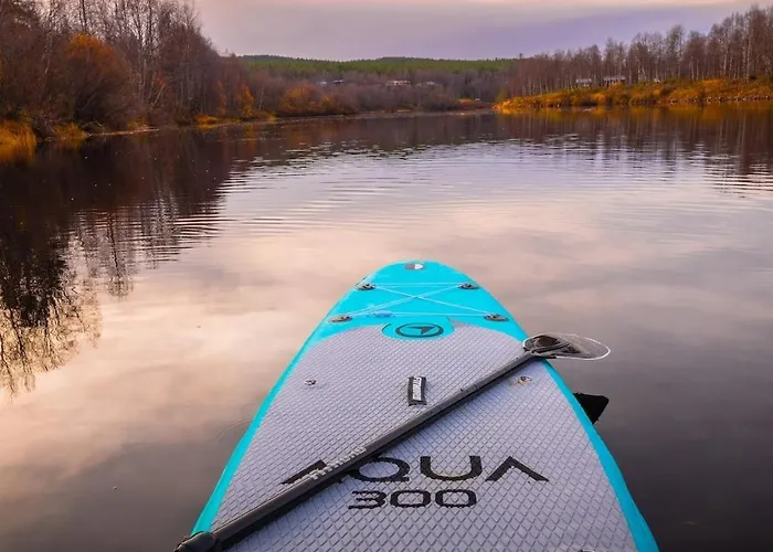 Ivalo Northern Lights Riverfront Lapland Sauna Hot Tub Near Airport Шале Инари