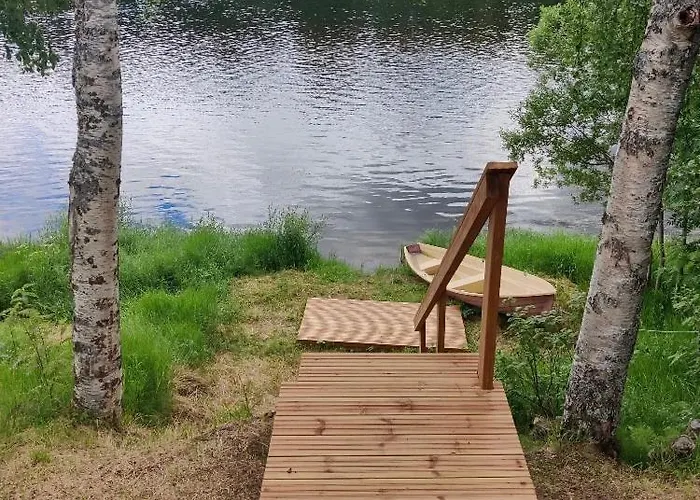 Ivalo Northern Lights Riverfront Lapland Sauna Hot Tub Near Airport Инари