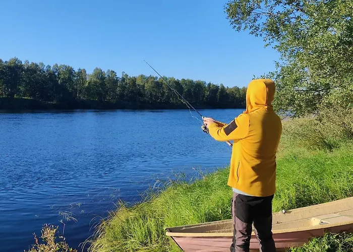 Chalet Ivalo Northern Lights Riverfront Lapland Sauna Hot Tub Near Airport Inari